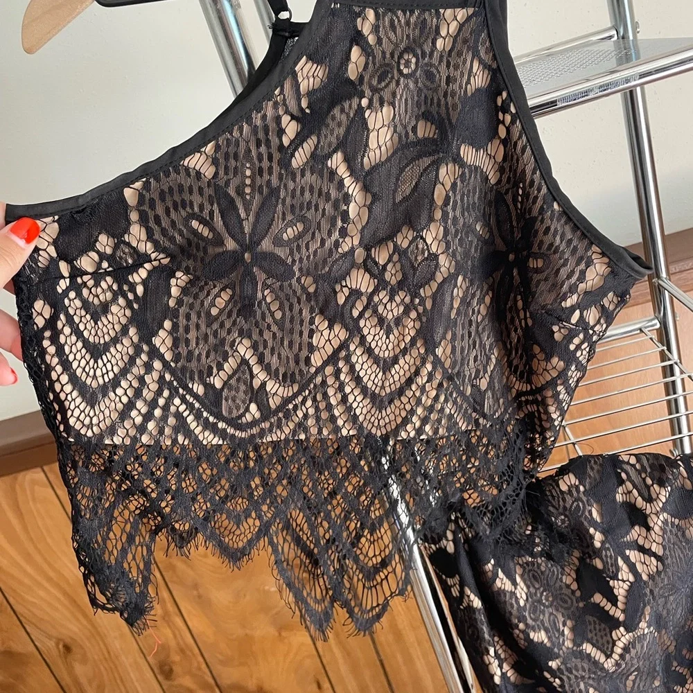 Lace Set - Picture 2 of 3